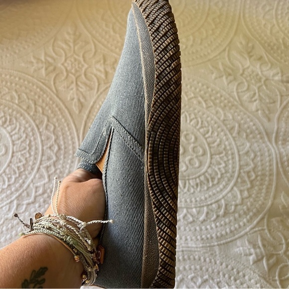 Hybrid Green Label
Lively‎ Low Top Sneaker SIZE 11 - Picture 9 of 10